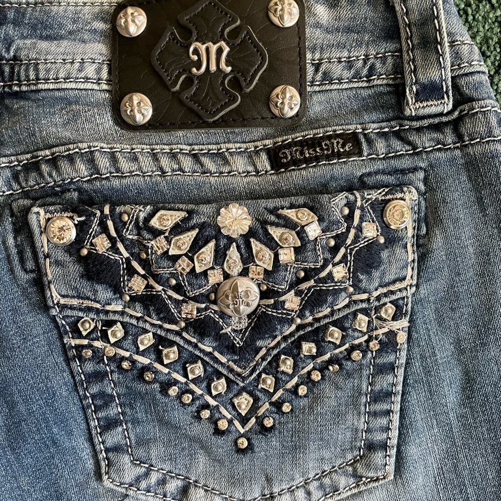 Miss Me Signature Skinny Jeans